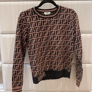 Fendi sweater size 40